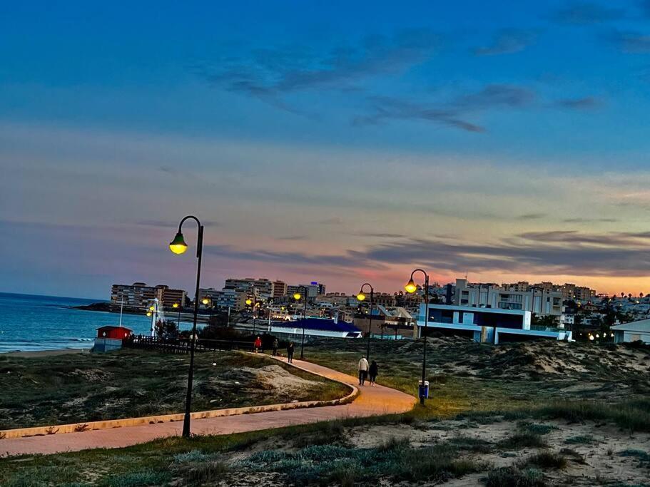 Torrevieja La Mata Primera Linea Playa Exteriér fotografie